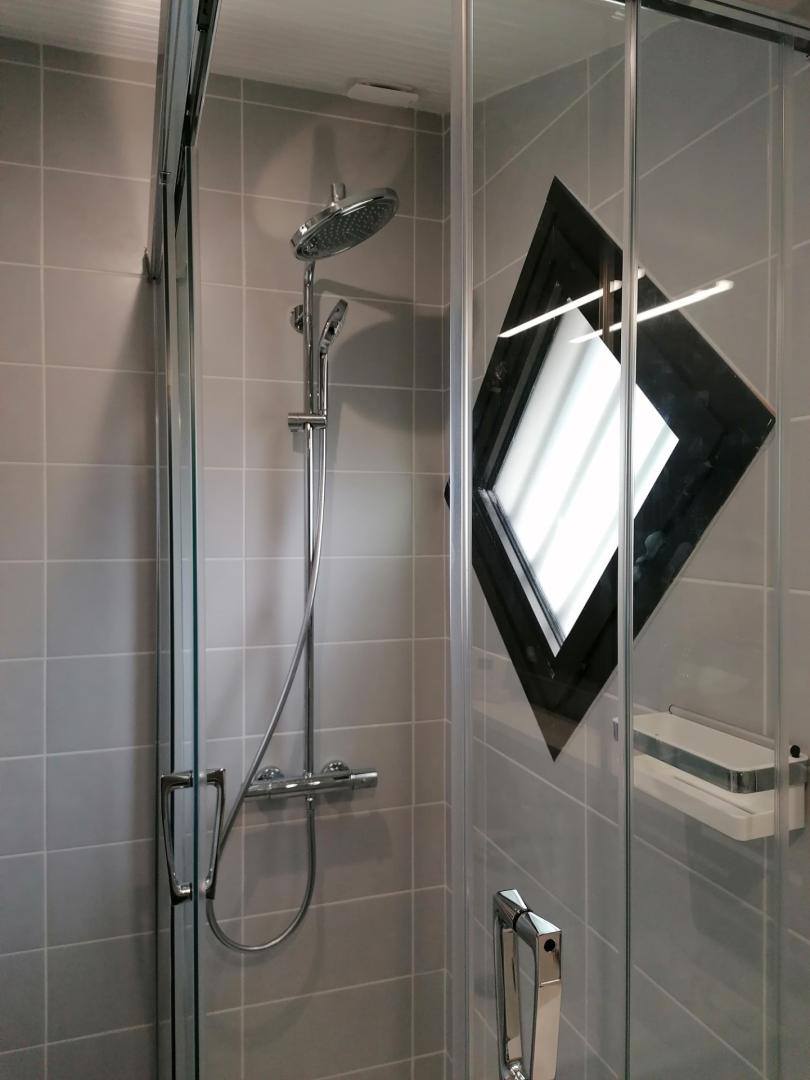 Colonne de douche thermostatique — Nino Plomberie